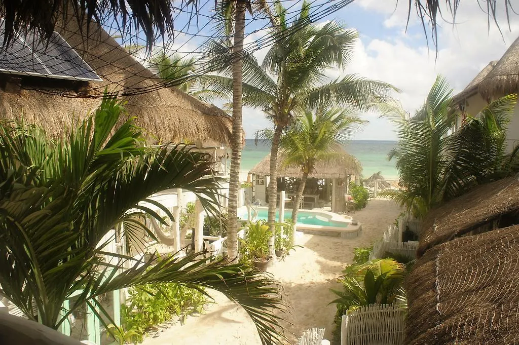 Punta Piedra Beach Posada Tulum Pueblo