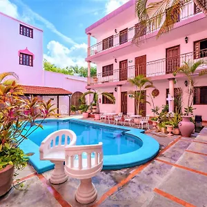 hotel-santa-lucia.hotelsmerida.org/
